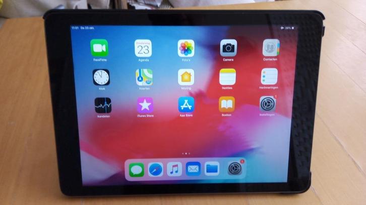 Apple iPad Air 1 wifi, Computers en Software, Apple iPads, Gebruikt, Apple iPad Air, Wi-Fi, 10 inch, 128 GB, Zwart, Ophalen of Verzenden