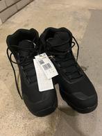 Adidas schoenen, Ophalen, Zo goed als nieuw, Wandelschoenen of Bergschoenen