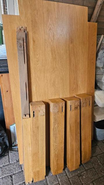 Eikenhouten tafeldelen als hobby hout beschikbaar voor biedingen