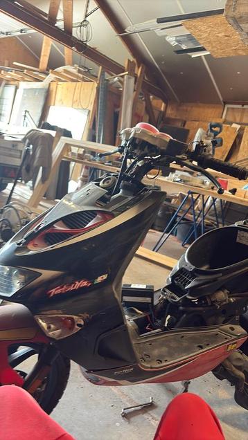 Aprilia sr 50 beschikbaar voor biedingen