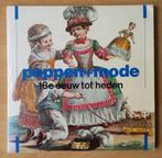 Poppen + Mode- 18e eeuw tot heden - Ned. Kostuummuseum, Gebruikt, Overige typen, Ophalen of Verzenden, Nvt