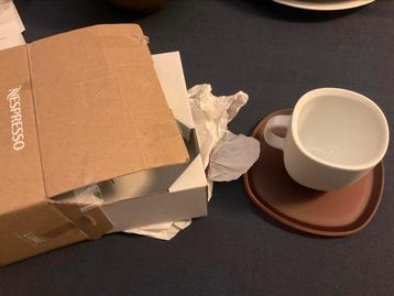 2x lume lungo NESPRESSO kop en schotels nieuw beschikbaar voor biedingen