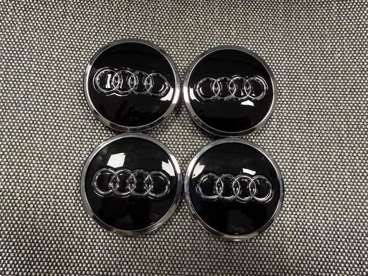 Nieuwe Audi 61mm Zwart Naafdoppen Naafkapjes Naafkappen !, Auto diversen, Wieldoppen, Nieuw, Ophalen of Verzenden