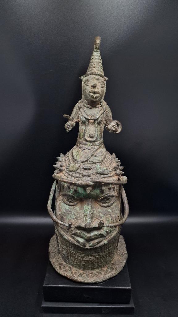 HERDENKINGS BRONZEN OBA-HOOFD IFE BINI EDO - NIGERIA 42cm, Antiek en Kunst, Kunst | Niet-Westerse kunst, Ophalen of Verzenden