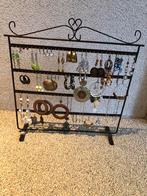 Sieradenrekje, Sieraden, Tassen en Uiterlijk, Oorbellen, Ophalen of Verzenden, Zo goed als nieuw, Overige materialen