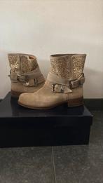 Femme suéde laarzen, Kleding | Dames, Schoenen, Beige, Lage of Enkellaarzen, Ophalen of Verzenden, Gedragen