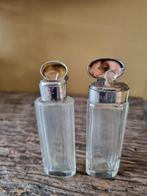 Twee antieke parfumflesjes met zilveren dop., Antiek en Kunst, Ophalen of Verzenden