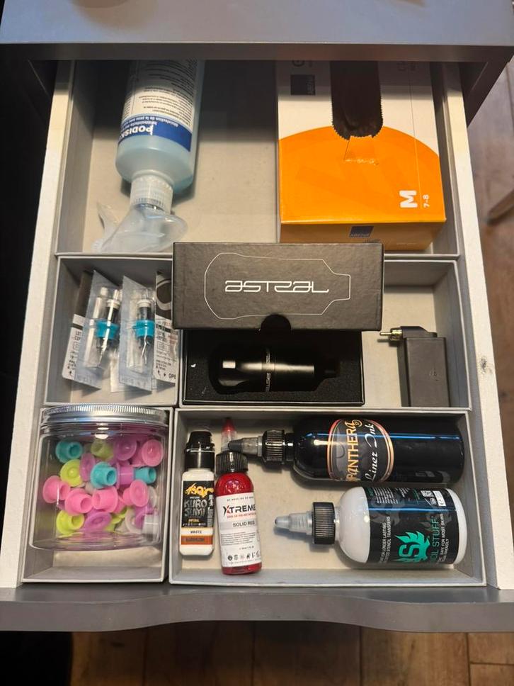 Complete tattoo set - Astral equiliser 3 + benodigdheden, Hobby en Vrije tijd, Tekenen, Zo goed als nieuw, Overige typen, Ophalen