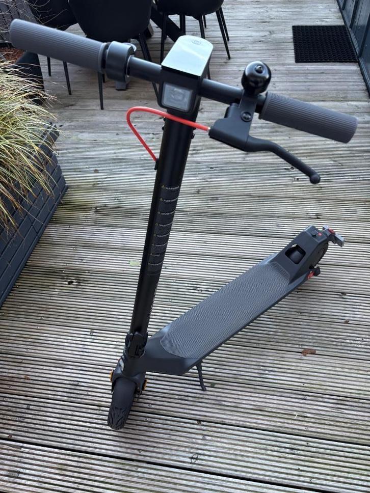 XIAOMI 4LITE-2GEN Elektrische step Zwart, Fietsen en Brommers, Steps, Zo goed als nieuw, Elektrische step (E-scooter), Ophalen