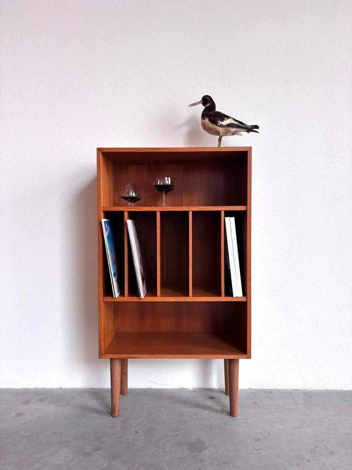 VINTAGE | DEENS | KAST | VINYL VAKKEN | TEAK, Huis en Inrichting, Kasten | Wandmeubels, Gebruikt, 100 tot 150 cm, Minder dan 150 cm