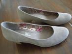 Dames Schoenen Beige.Mt.38.Rose Slippers., Ophalen of Verzenden, Zo goed als nieuw, Beige