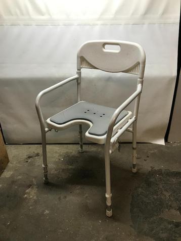 Douchestoel, Premis, rugleuning en armsteunen, opklapbaar beschikbaar voor biedingen