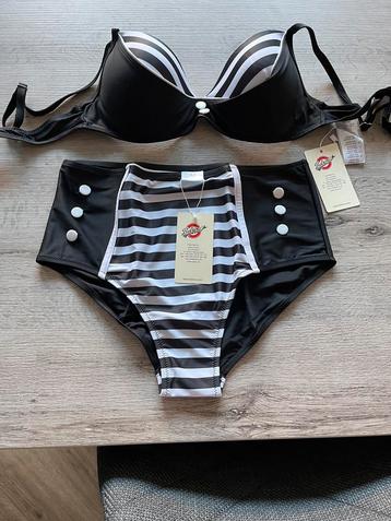 Nieuwe bikini gekocht bij Top Vintage mt 38. beschikbaar voor biedingen