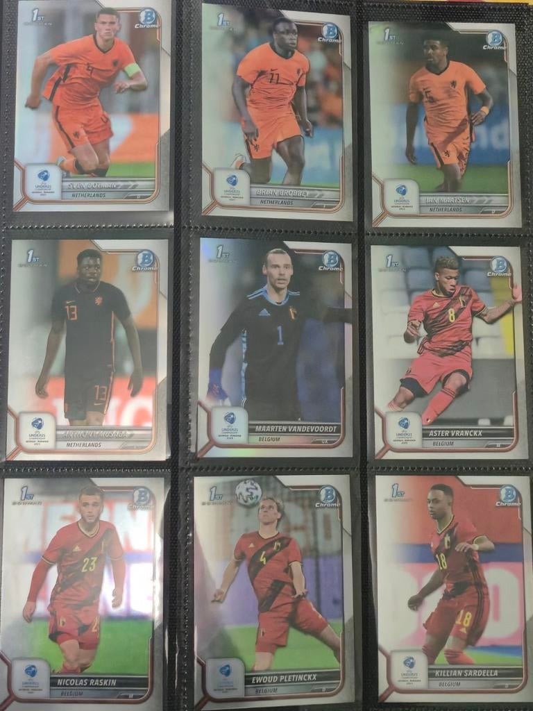 Topps Bowman Chrome UEFA under 21 2022 2023 soccer, Hobby en Vrije tijd, Verzamelkaartspellen | Overige, Ophalen of Verzenden