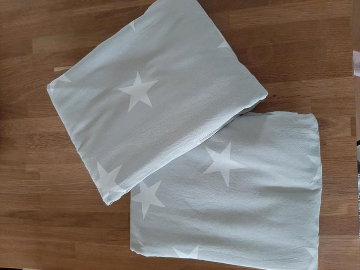 HEMA dekbedovertrek ster 140x200 cm (2 stuks), Kinderen en Baby's, Kinderkamer | Beddengoed, Gebruikt, Dekbedovertrek, Jongetje of Meisje