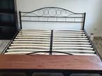 Zwart spijlen bed met lattenbodem, Huis en Inrichting, Slaapkamer | Bedden, Ophalen, Zwart, Tweepersoons, Zo goed als nieuw
