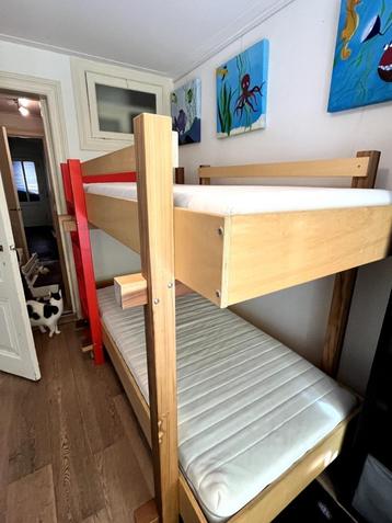 Stapelbed beschikbaar voor biedingen