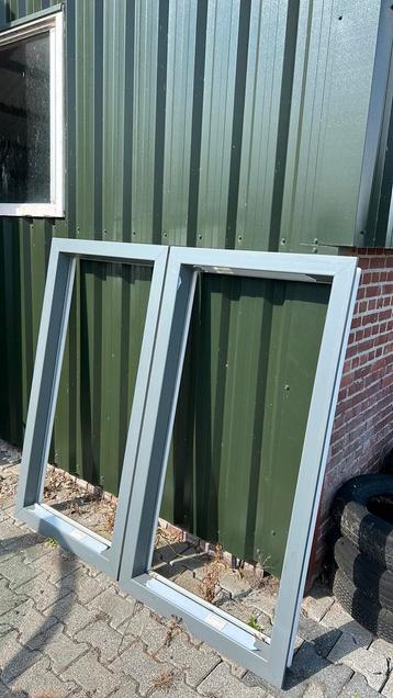 Kunststof kozijnen 5 stuks beschikbaar voor biedingen