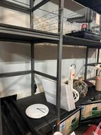 Wandkast metalen frame met zwart houten oplegplaten, Huis en Inrichting, Kasten | Stellingkasten, Nieuw, Ophalen