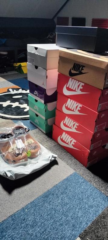 12 paar Nike sb,dunk,Air Force 1,Crocs .nieuw!! beschikbaar voor biedingen