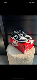 Nike dunk low panda maat 38, Ophalen of Verzenden, Gedragen, Sneakers of Gympen