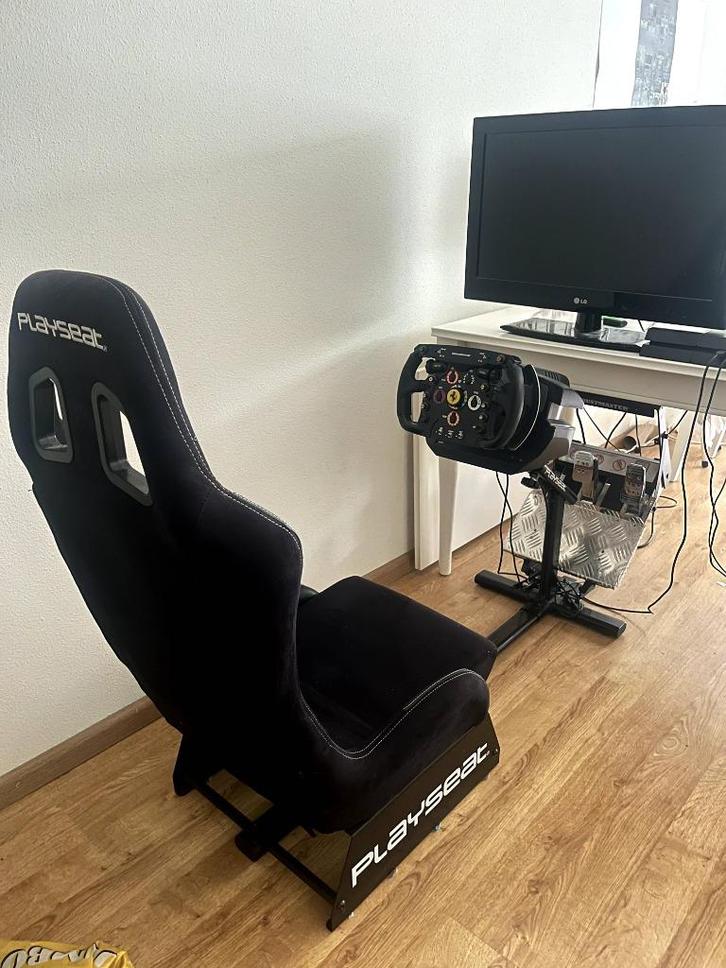 Playseat + Thrustmaster T500 + Ferrari F1 Add-On (compleet), Spelcomputers en Games, Spelcomputers | Sony PlayStation Consoles | Accessoires