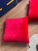 twee grote kussens, Ophalen of Verzenden, Zo goed als nieuw, Rood, Vierkant