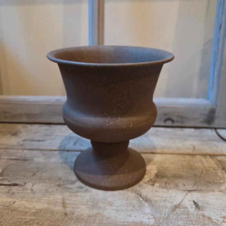 Mooie Sierpot / Plantenpot Roestbruin, Tuin en Terras, Bloempotten, Gebruikt, Binnen, Rond, Ophalen of Verzenden