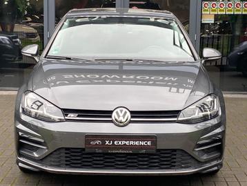 Volkswagen Golf 7.5 1.5 TSI 150PK Highline R-LINE NAVI LED beschikbaar voor biedingen