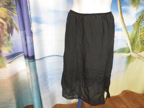 originele Zwarte vintage zijde onderrok mt M Evyan latina, Kleding | Dames, Ondergoed en Lingerie, Overige typen, Zwart, Ophalen of Verzenden