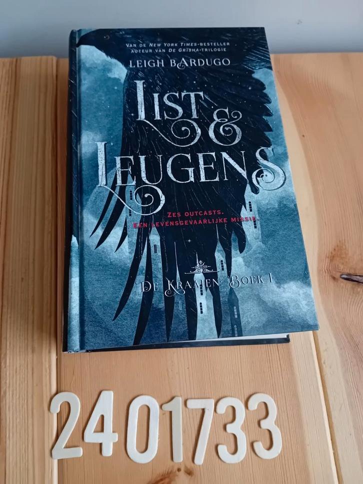 List en leugens de kraaien boek 1 - Leigh Bardugo, Boeken, Fantasy, Gelezen, Ophalen of Verzenden