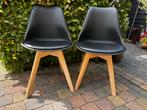 2 Zwarte stoelen met blankhout poten (prijs voor 2), Ophalen, Twee, Zwart, Zo goed als nieuw