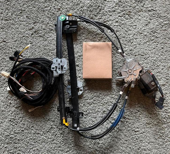 Elektrische Ramen en Spiegels VW Golf MK2 complete set!, Auto-onderdelen, Ruiten en Toebehoren, Volkswagen, Gebruikt, Ophalen of Verzenden