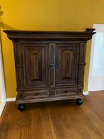 Antieke kast / buffet/servieskast, Ophalen of Verzenden