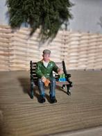 Lemax figuur 2 kerstdorp kersthuisjes, Ophalen of Verzenden, Zo goed als nieuw
