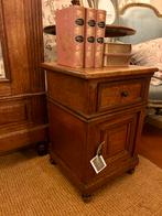 Super leuk antiek houten kastje, nachtkastje, landelijk, Ophalen, Minder dan 45 cm, Hoofdstraat 15 de steeg, Info@ilfienile.nl