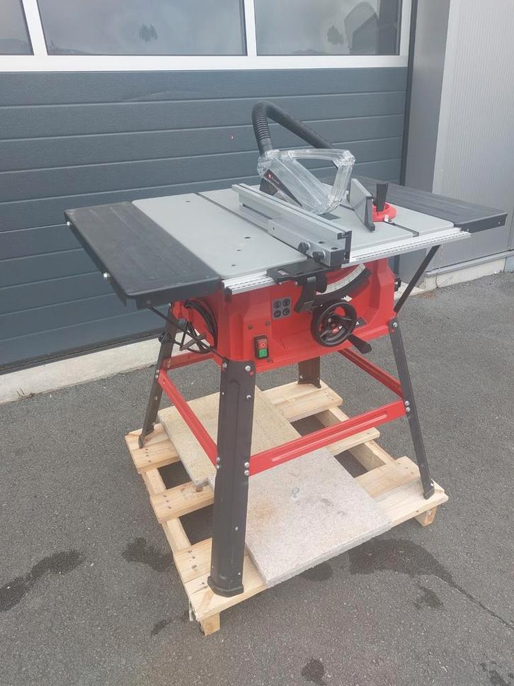 Einhell Tafelzaag - Nieuwstaat, Doe-het-zelf en Verbouw, Gereedschap | Zaagmachines, Zo goed als nieuw, Cirkelzaag, 600 tot 1200 watt