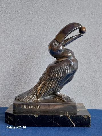 Art deco toekan gesigneerd Frecourt beschikbaar voor biedingen