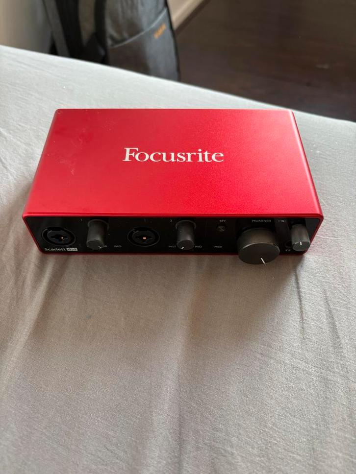 Focusrite Scarlett 4i4 (3rd Gen) Nieuwstaat, Muziek en Instrumenten, Midi-apparatuur, Nieuw, Ophalen of Verzenden