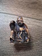 Antieke Netsuke van een Man met een Stok 5cm, Ophalen of Verzenden
