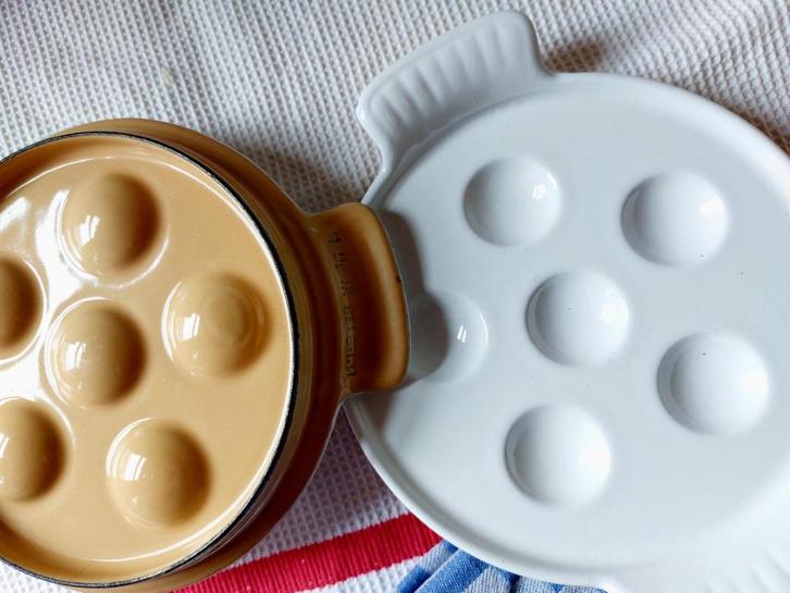 Ovenschaaltjes 6 escargots Gietijzer Descoware le creuset, Antiek en Kunst, Antiek | Emaille, Ophalen