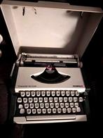 Olympia Traveller Deluxe vintage typemachine incl hardcase, Ophalen, Gebruikt
