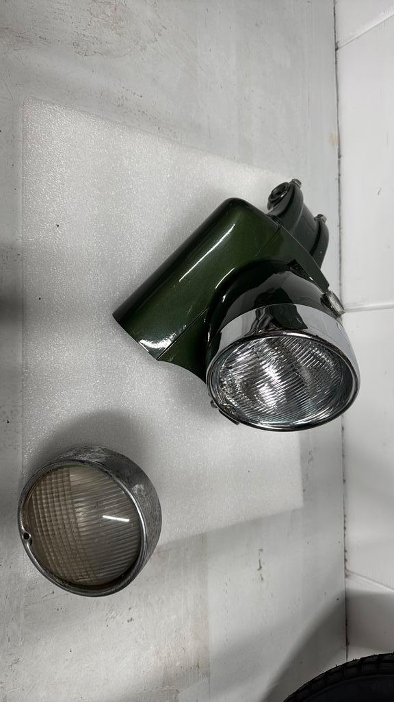 Zundapp koplamphuis 517-05 L9 1974, Fietsen en Brommers, Brommeronderdelen | Zundapp, Zo goed als nieuw, Ophalen of Verzenden