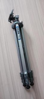 Degelijk camera statief - VELBON - VEB 3, Audio, Tv en Foto, Fotografie | Statieven en Balhoofden, Ophalen, Zo goed als nieuw