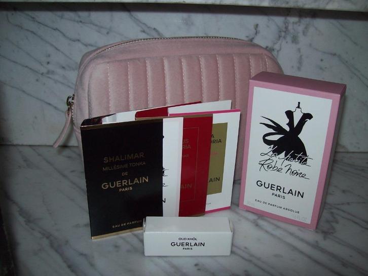 Guerlain Petite Robe Noire Absolu/etc, Sieraden, Tassen en Uiterlijk, Uiterlijk | Parfum, Nieuw, Ophalen of Verzenden