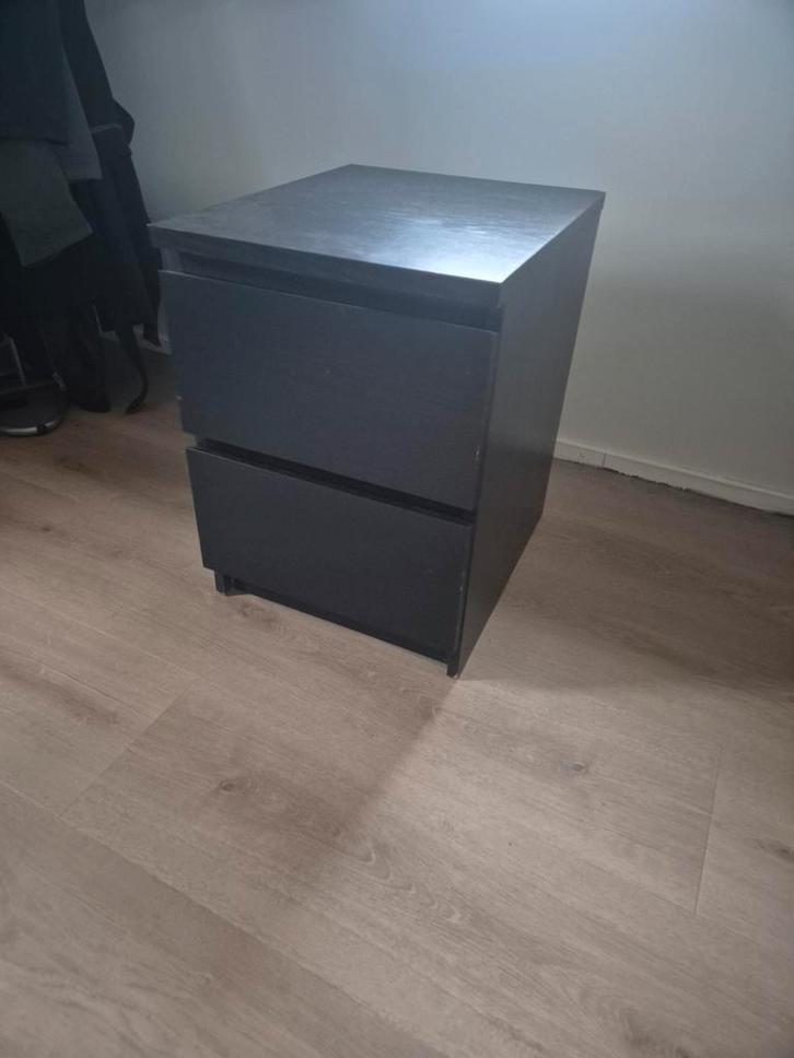 2 Ikea nachtkasjes Malm gratis ophalen, Huis en Inrichting, Slaapkamer | Nachtkastjes, 70 cm of meer, Minder dan 45 cm, Ophalen
