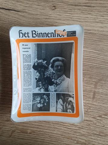 Glazen asbak/schaaltje Regeringsjubileum Juliana 25 jaar beschikbaar voor biedingen