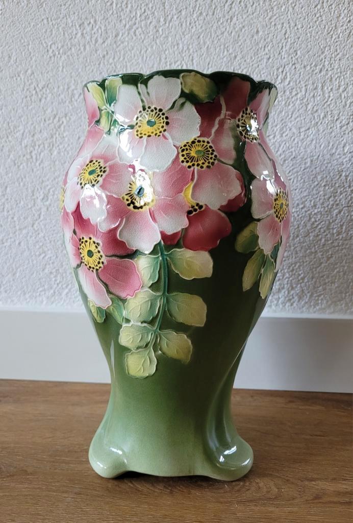Decoratieve Art Nouveau vaas H 31 cm. gemerkt, Antiek en Kunst, Antiek | Vazen, Ophalen of Verzenden