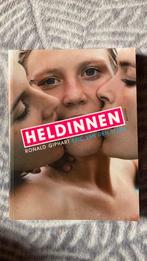 E. van den Elsen - Heldinnen, Verzenden, Zo goed als nieuw, Nederland, E. van den Elsen; Ronald Giphart