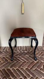 Bijzet Tafel/krukje koeienhuid., Minder dan 45 cm, Minder dan 55 cm, Vierkant, Ophalen of Verzenden